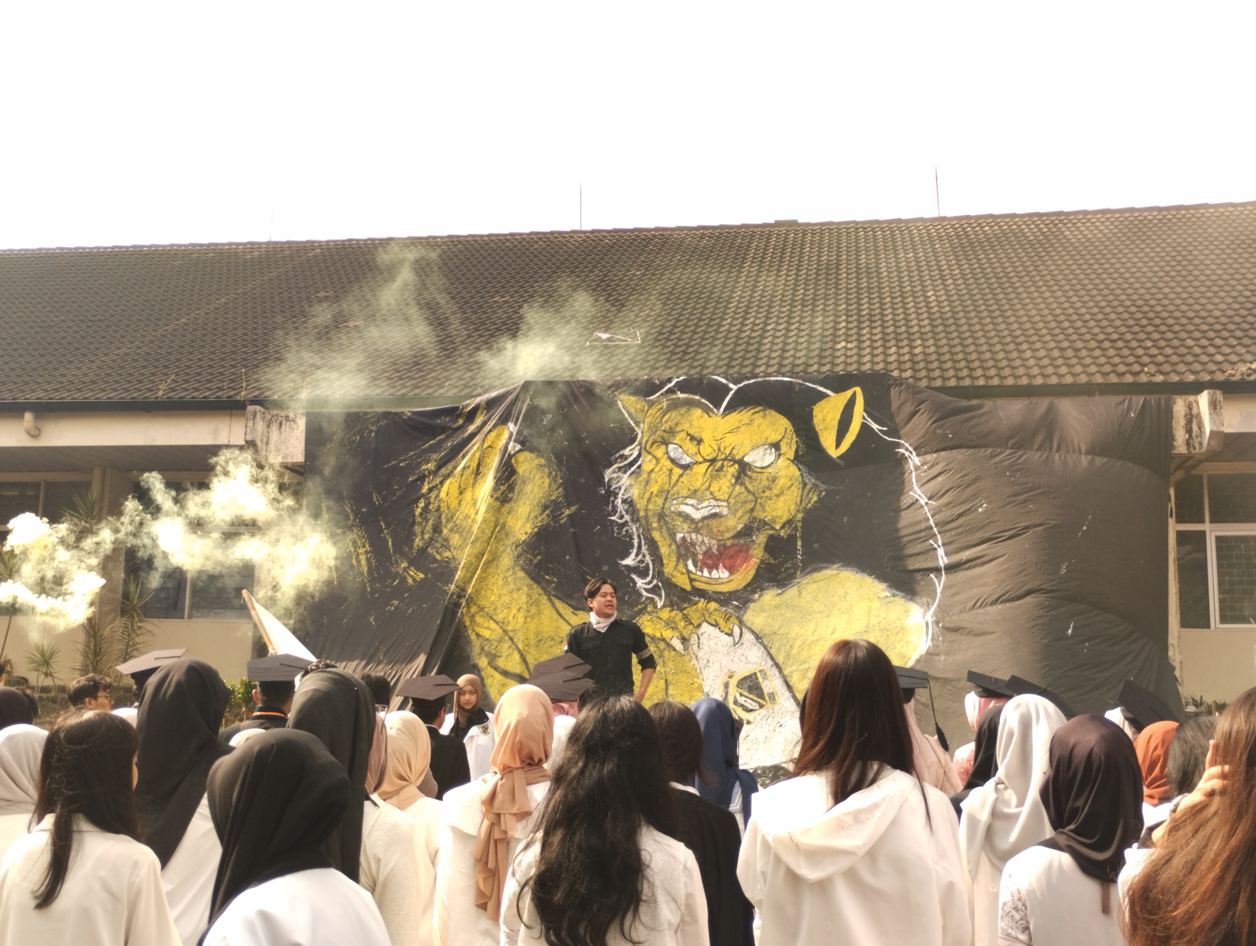 Border Wisuda 2025